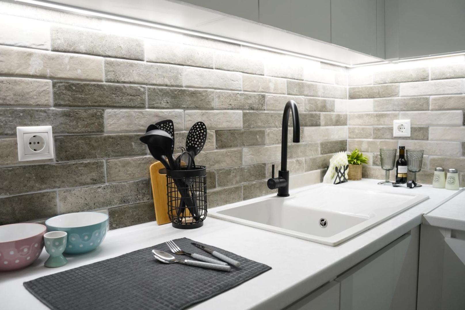 Bright & Cozy Apartment, Афіни Екстер'єр фото